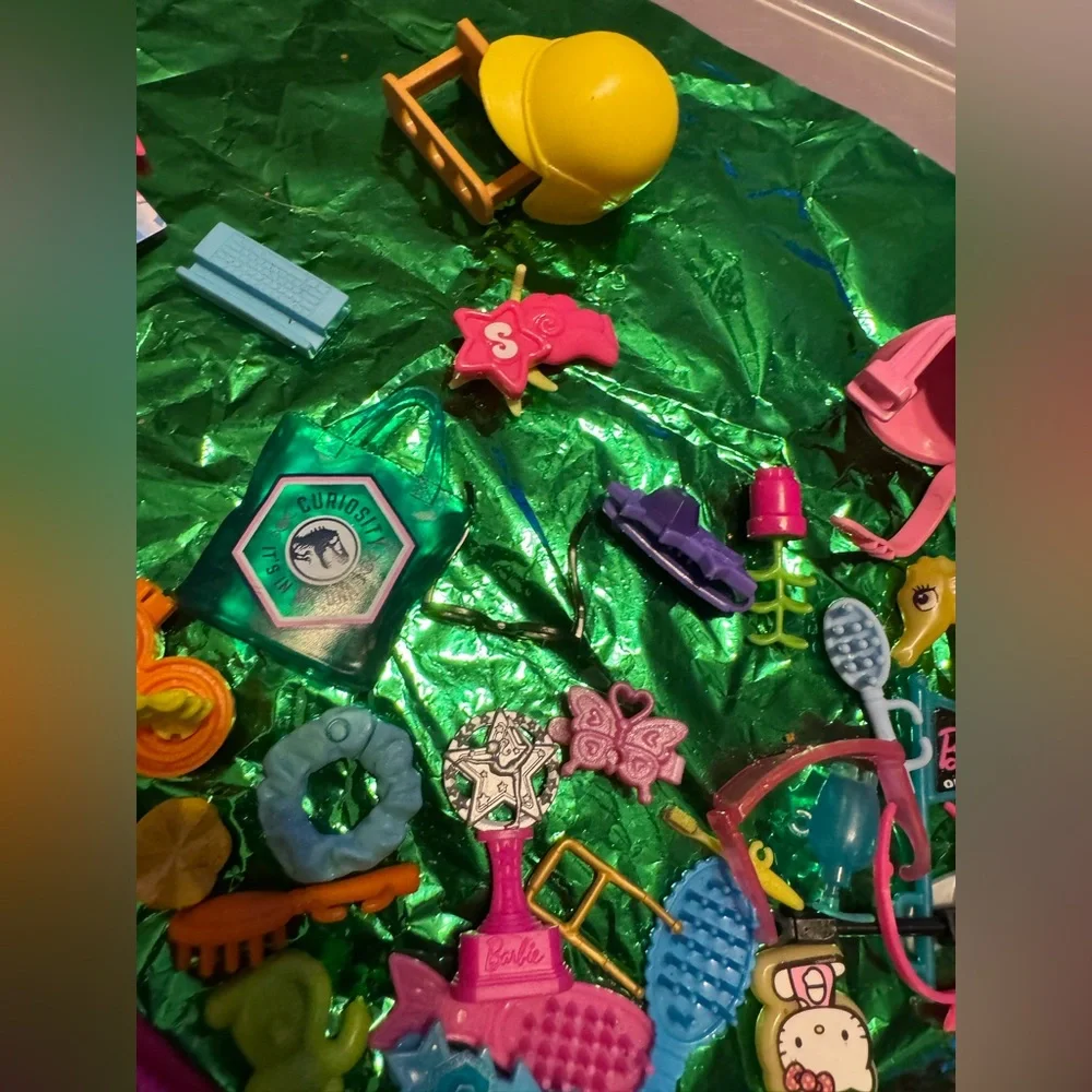 Barbie random accessories